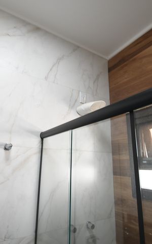 Casa para alugar com 650m², 5 quartos e 4 vagasBanheiro Social 2