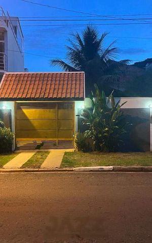 Casa à venda com 104m², 3 quartos e 3 vagas