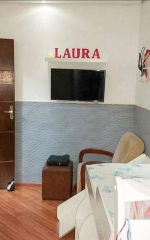 Casa à venda com 200m², 2 quartos e 2 vagas Casa à venda com 200m², 2 quartos e 2 vagasQuarto