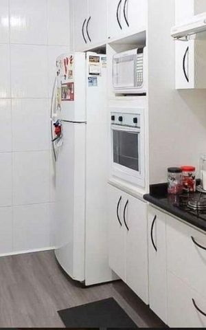 Casa à venda com 200m², 2 quartos e 2 vagas Casa à venda com 200m², 2 quartos e 2 vagasCozinha