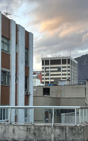 Apartamento à venda com 254m², 4 quartos e 1 vaga Apartamento à venda com 254m², 4 quartos e 1 vagaÁrea comum