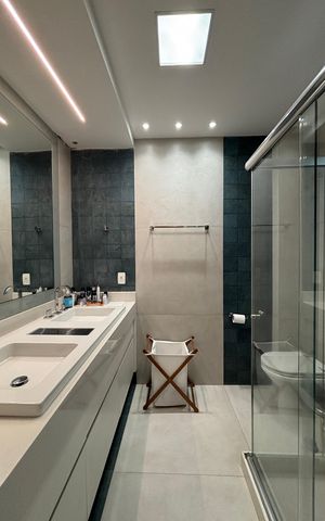 Apartamento à venda com 254m², 4 quartos e 1 vaga Apartamento à venda com 254m², 4 quartos e 1 vagaSuíte 2 - Banheiro