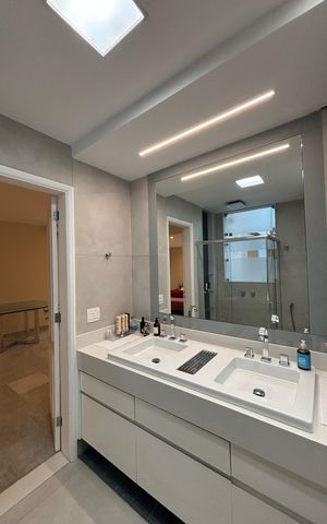 Apartamento à venda com 254m², 4 quartos e 1 vaga Apartamento à venda com 254m², 4 quartos e 1 vagaSuíte 2 - Banheiro