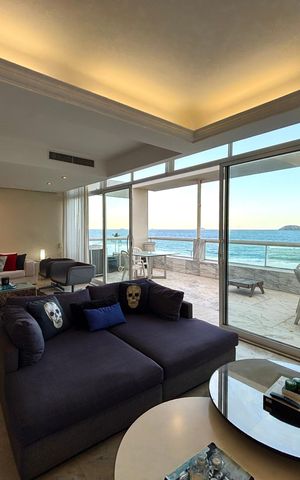 Apartamento à venda com 254m², 4 quartos e 1 vaga Apartamento à venda com 254m², 4 quartos e 1 vagaSala