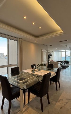 Apartamento à venda com 254m², 4 quartos e 1 vaga Apartamento à venda com 254m², 4 quartos e 1 vagaSala de jantar