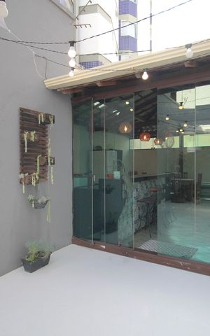 Apartamento à venda com 360m², 4 quartos e 4 vagasVaranda fundos