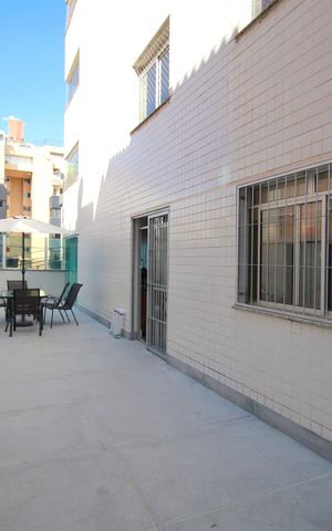 Apartamento à venda com 360m², 4 quartos e 4 vagasVaranda