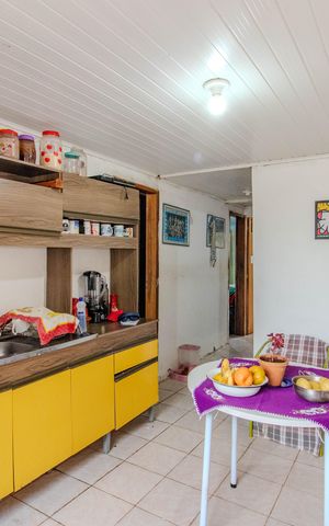 Casa à venda com 340m², 2 quartos e 1 vaga Casa à venda com 340m², 2 quartos e 1 vagaCozinha