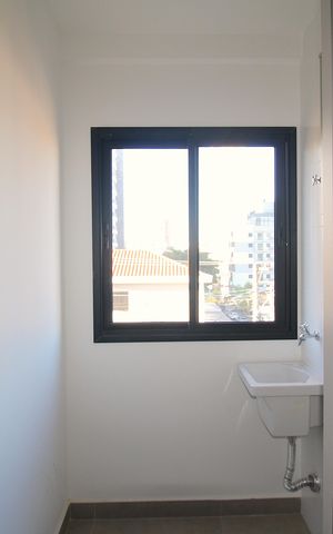 Apartamento à venda com 38m², 2 quartos e sem vagaSala / Cozinha