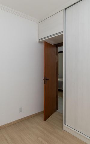 Apartamento à venda com 201m², 3 quartos e 2 vagas Apartamento à venda com 201m², 3 quartos e 2 vagasQuarto 1