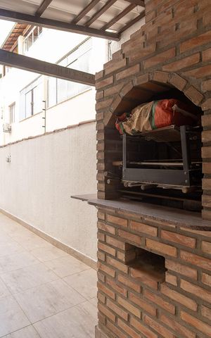 Apartamento à venda com 201m², 3 quartos e 2 vagas Apartamento à venda com 201m², 3 quartos e 2 vagasÁrea Privativa