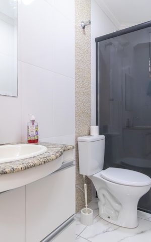 Apartamento à venda com 201m², 3 quartos e 2 vagas Apartamento à venda com 201m², 3 quartos e 2 vagasBanheiro Social