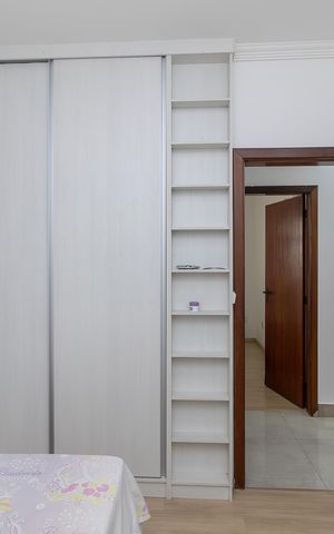 Apartamento à venda com 201m², 3 quartos e 2 vagas Apartamento à venda com 201m², 3 quartos e 2 vagasQuarto 2