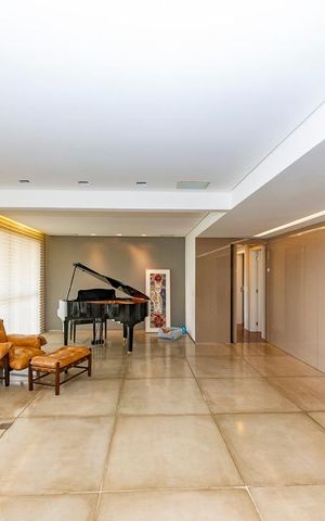 Apartamento à venda com 220m², 4 quartos e 4 vagas Apartamento à venda com 220m², 4 quartos e 4 vagasSala