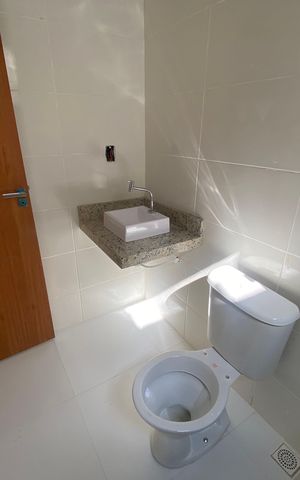 Casa à venda com 170m², 3 quartos e 1 vaga Casa à venda com 170m², 3 quartos e 1 vagaBanheiro Suíte 3
