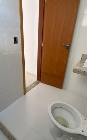 Casa à venda com 170m², 3 quartos e 1 vaga Casa à venda com 170m², 3 quartos e 1 vagaBanheiro Suíte 1