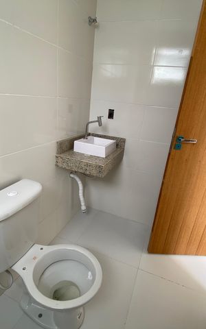 Casa à venda com 170m², 3 quartos e 1 vaga Casa à venda com 170m², 3 quartos e 1 vagaBanheiro Suíte 2