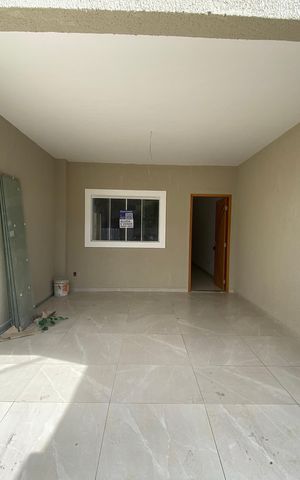 Casa à venda com 170m², 3 quartos e 1 vaga Casa à venda com 170m², 3 quartos e 1 vagaGaragem