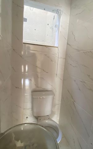 Casa à venda com 170m², 3 quartos e 1 vaga Casa à venda com 170m², 3 quartos e 1 vagaLavabo