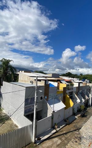 Casa à venda com 170m², 3 quartos e 1 vaga Casa à venda com 170m², 3 quartos e 1 vagaTerraço