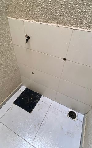 Casa à venda com 170m², 3 quartos e 1 vaga Casa à venda com 170m², 3 quartos e 1 vagaÁrea de Serviço