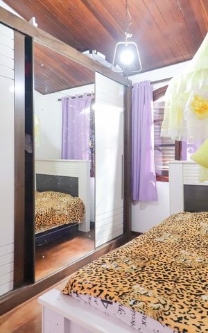 Casa à venda com 300m², 5 quartos e 3 vagas Casa à venda com 300m², 5 quartos e 3 vagasQuarto 3