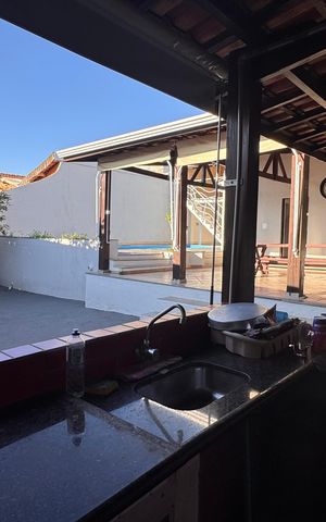 Casa à venda com 270m², 3 quartos e 4 vagas Casa à venda com 270m², 3 quartos e 4 vagasÁrea comum