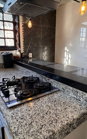 Casa à venda com 270m², 3 quartos e 4 vagas Casa à venda com 270m², 3 quartos e 4 vagasCozinha
