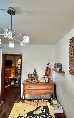 Casa à venda com 265m², 4 quartos e 2 vagas Casa à venda com 265m², 4 quartos e 2 vagasQuarto 1