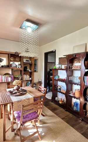 Casa à venda com 265m², 4 quartos e 2 vagas Casa à venda com 265m², 4 quartos e 2 vagasSala de Jantar
