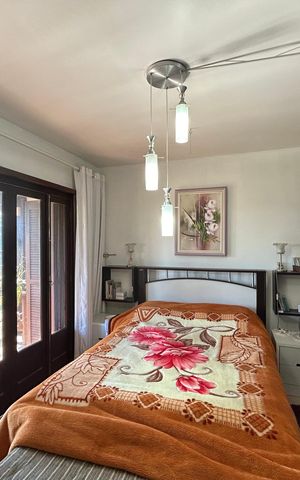 Casa à venda com 265m², 4 quartos e 2 vagas Casa à venda com 265m², 4 quartos e 2 vagasSuíte 3