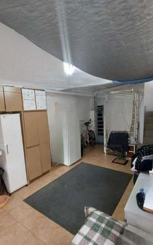 Casa para alugar com 230m², 2 quartos e 2 vagas Casa para alugar com 230m², 2 quartos e 2 vagasLavanderia