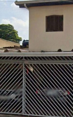 Casa para alugar com 230m², 2 quartos e 2 vagas Casa para alugar com 230m², 2 quartos e 2 vagasVista da Rua