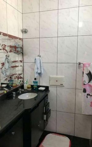 Casa para alugar com 240m², 3 quartos e 1 vaga Casa para alugar com 240m², 3 quartos e 1 vagaBanheiro