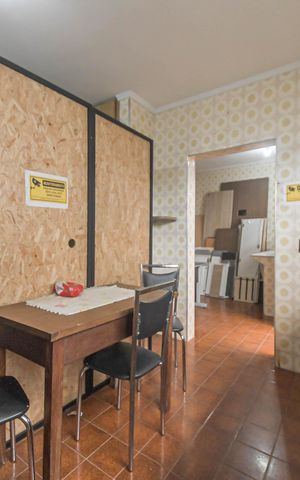 Casa à venda com 145m², 2 quartos e 8 vagasCozinha