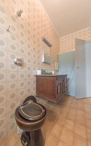 Casa à venda com 145m², 2 quartos e 8 vagasBanheiro da Suíte