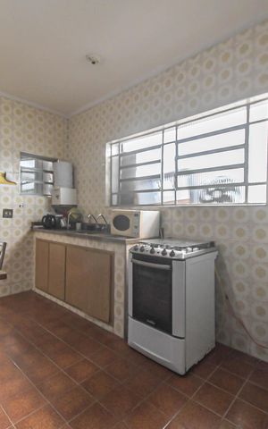 Casa à venda com 145m², 2 quartos e 8 vagasCozinha