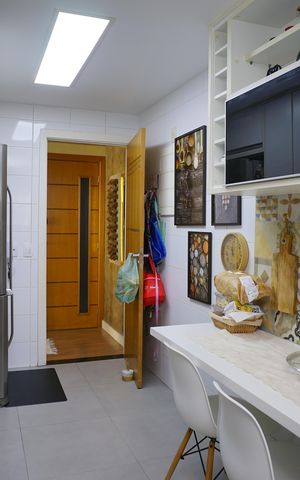 Apartamento à venda com 130m², 3 quartos e 2 vagasCozinha e Área de Serviço