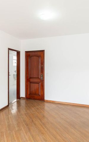 Apartamento à venda com 100m², 3 quartos e 2 vagasSala