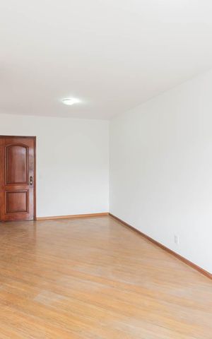 Apartamento à venda com 100m², 3 quartos e 2 vagasSala