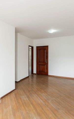 Apartamento à venda com 100m², 3 quartos e 2 vagasSala