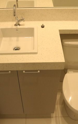 Apartamento para alugar com 37m², 2 quartos e sem vagaBanheiro