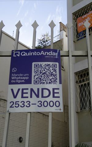Apartamento à venda com 105m², 3 quartos e 1 vagaPlaca