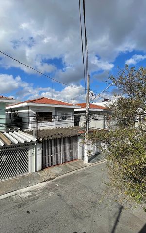 Casa à venda com 200m², 3 quartos e 2 vagas Casa à venda com 200m², 3 quartos e 2 vagasVista doQuarto 4