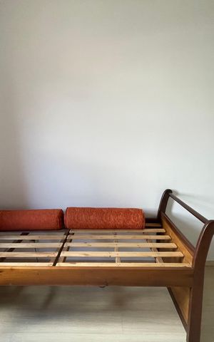 Casa à venda com 200m², 3 quartos e 2 vagas Casa à venda com 200m², 3 quartos e 2 vagasQuarto 1