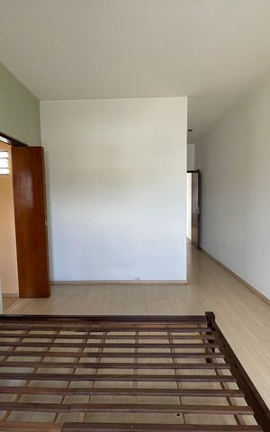 Casa à venda com 200m², 3 quartos e 2 vagas Casa à venda com 200m², 3 quartos e 2 vagasQuarto 3