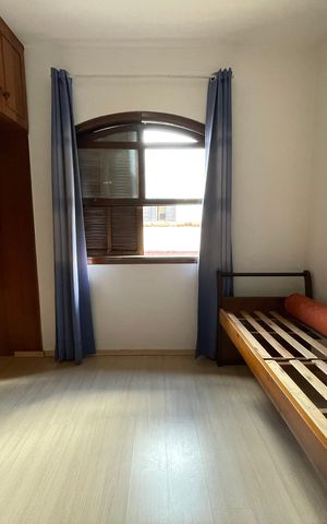 Casa à venda com 200m², 3 quartos e 2 vagas Casa à venda com 200m², 3 quartos e 2 vagasQuarto 1