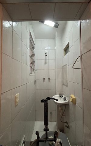 Apartamento para alugar com 75m², 2 quartos e sem vaga Apartamento para alugar com 75m², 2 quartos e sem vagaBanheiro de serviço