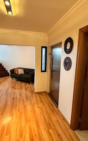 Apartamento à venda com 189m², 4 quartos e 4 vagasSala