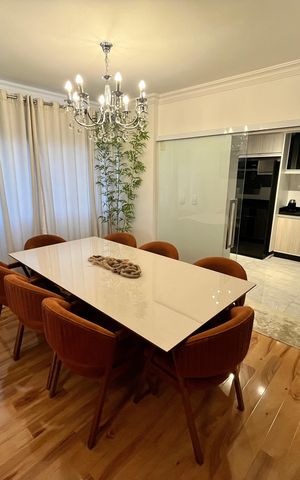 Apartamento à venda com 189m², 4 quartos e 4 vagasSala